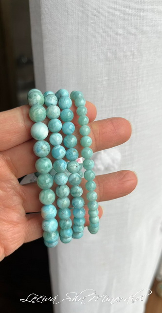 Larimar A**