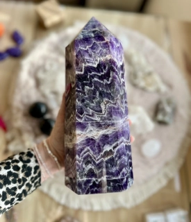 Ametyst Chevron Obelisk TOP